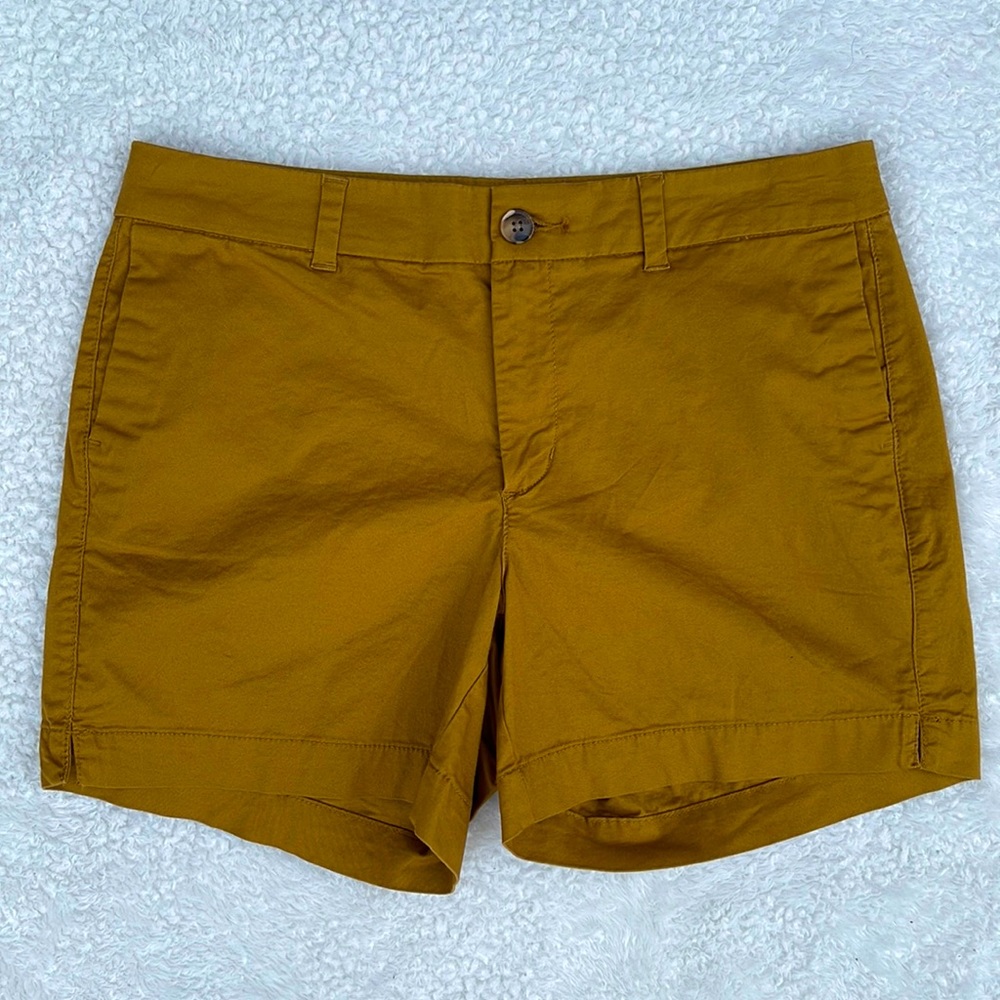 Old Navy everyday short